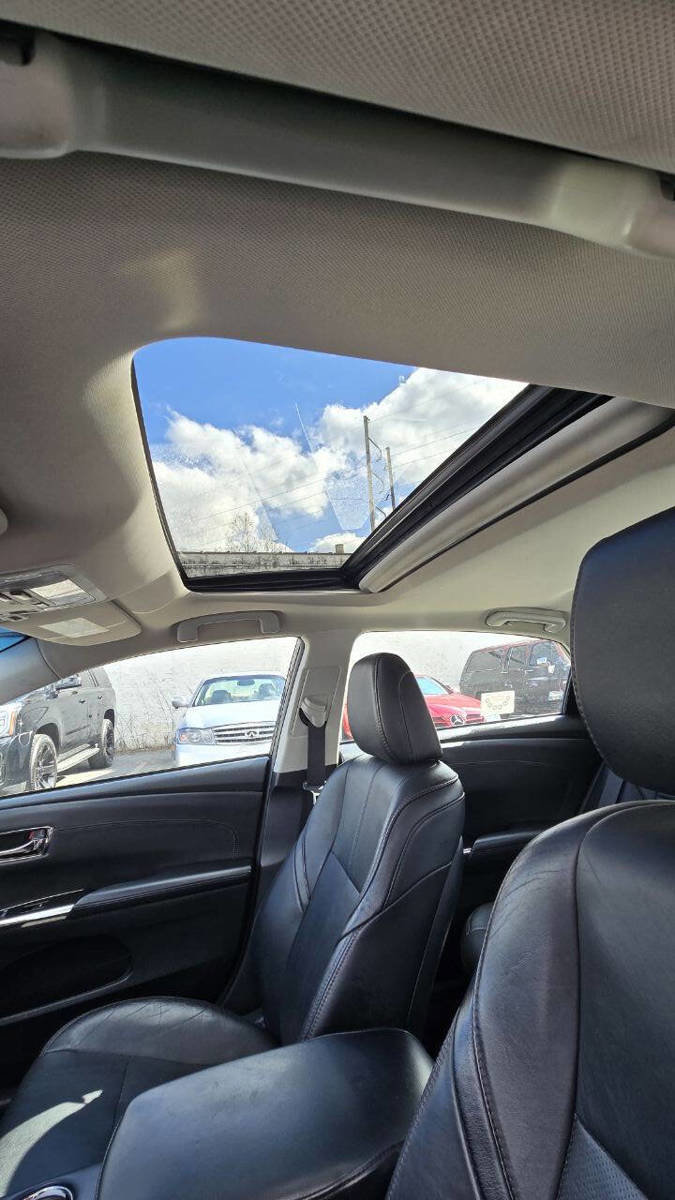 Used 2016 Toyota Avalon Limited w/ Toyota Safety Sense Package image 8