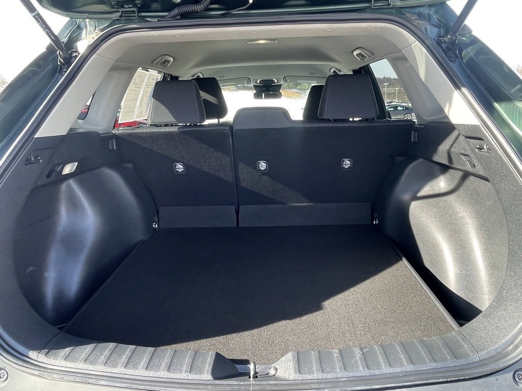 Used 2024 Toyota Corolla Cross LE image 16