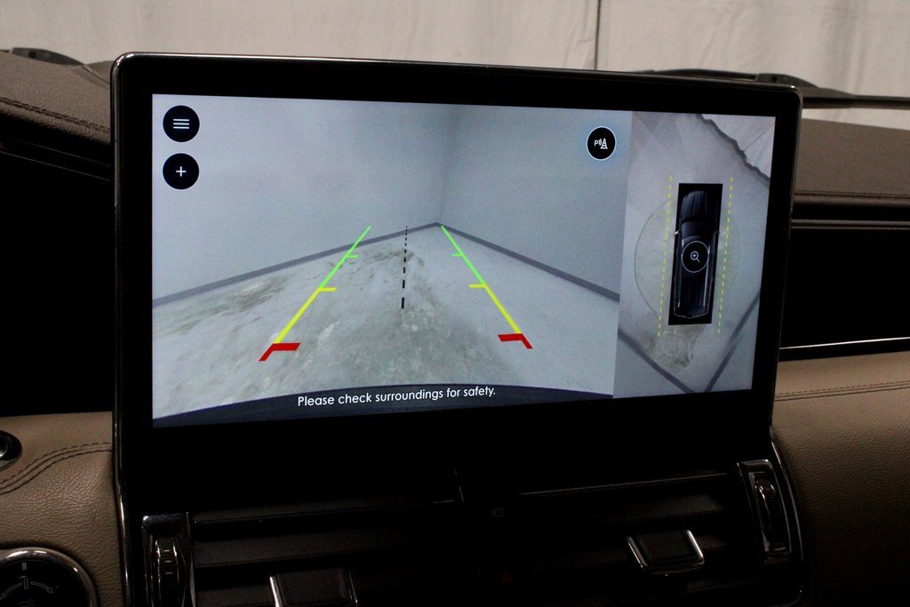 Used 2023 Lincoln Navigator Reserve w/ Equipment Group 201A image 2