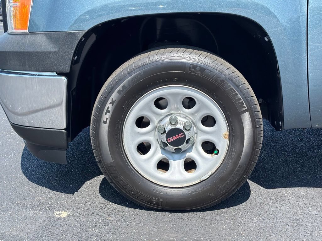 Used 2010 GMC Sierra 1500 W/T RWD image 11
