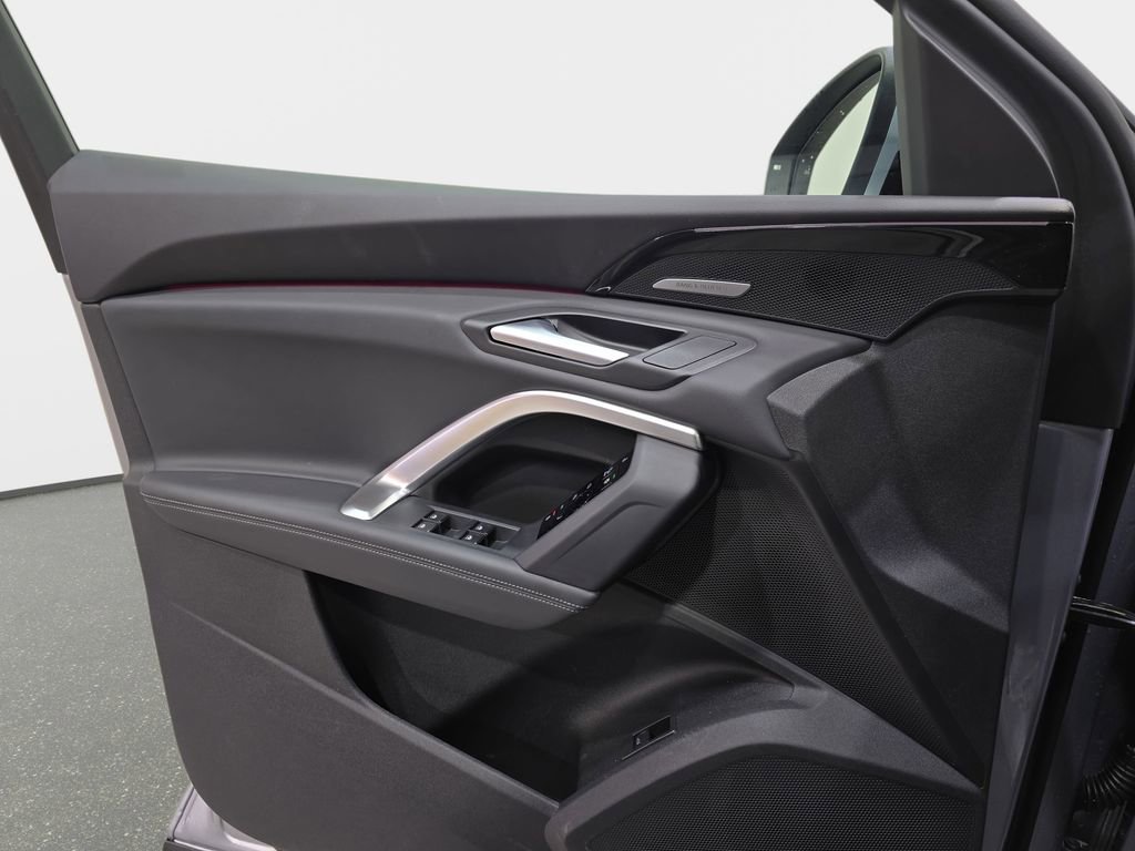 Used 2025 Audi Q5 Premium Plus w/ Premium Plus image 27