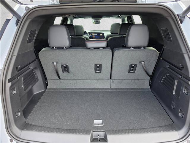New 2026 Chevrolet Traverse Z71 w/ Enhanced Driving Package AWD/4WD image 16