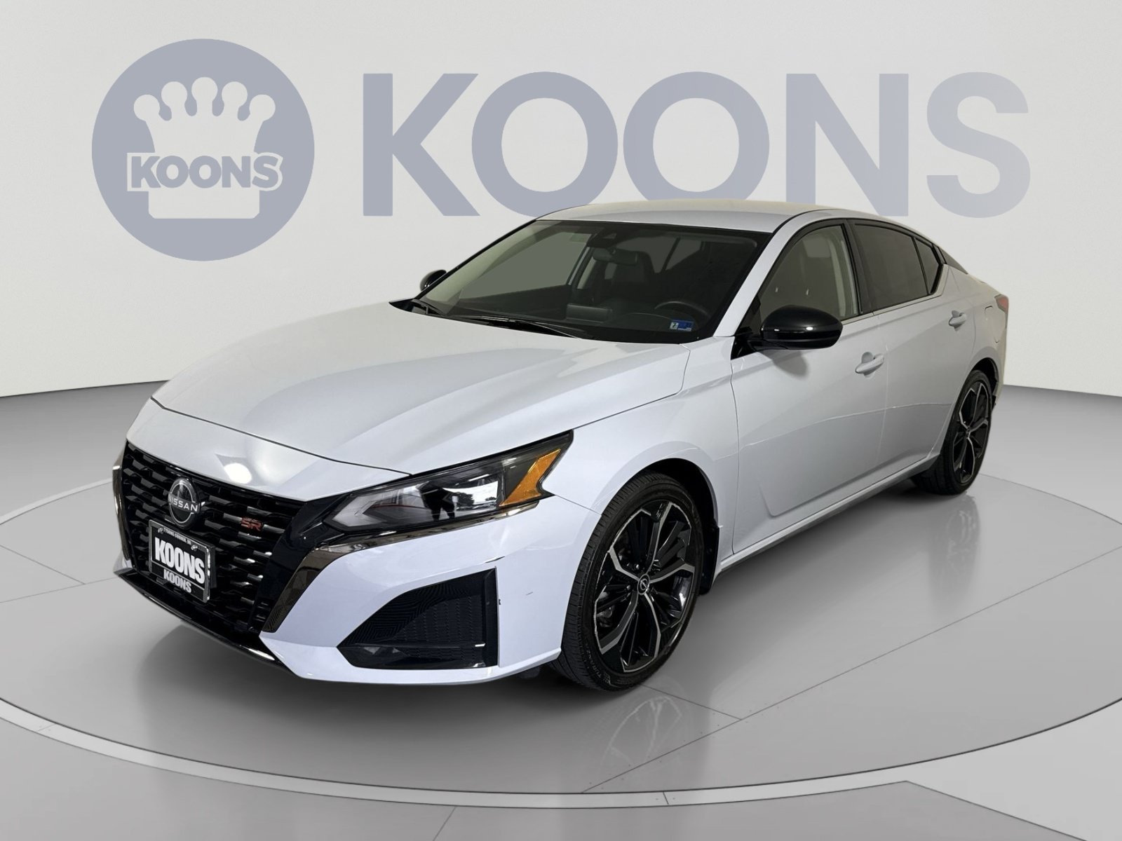 Used 2025 Nissan Altima 2.5 SR FWD image 1
