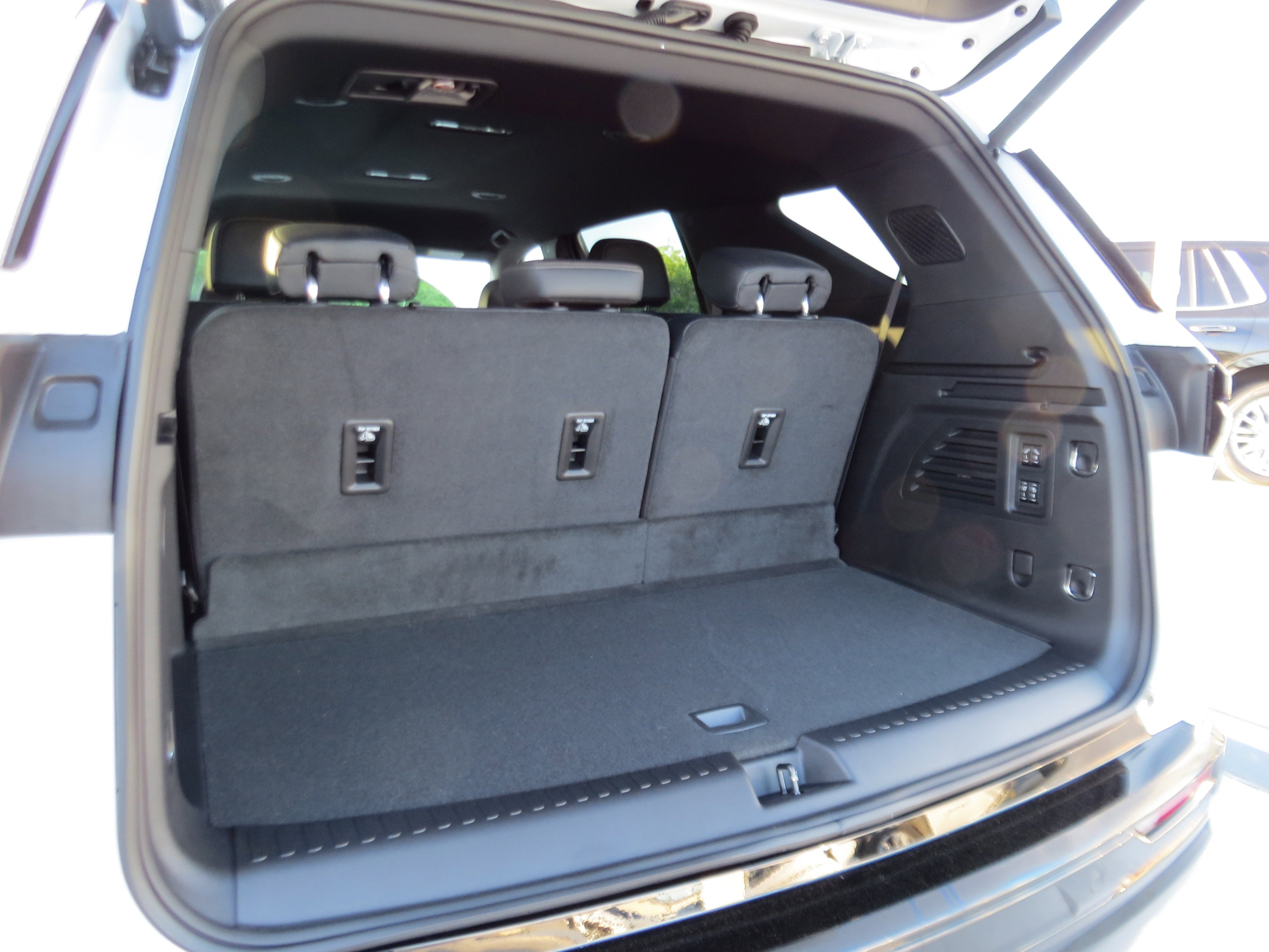 New 2026 Chevrolet Traverse High Country FWD image 11