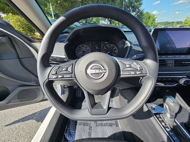 Used 2025 Nissan Altima 2.5 S FWD image 30