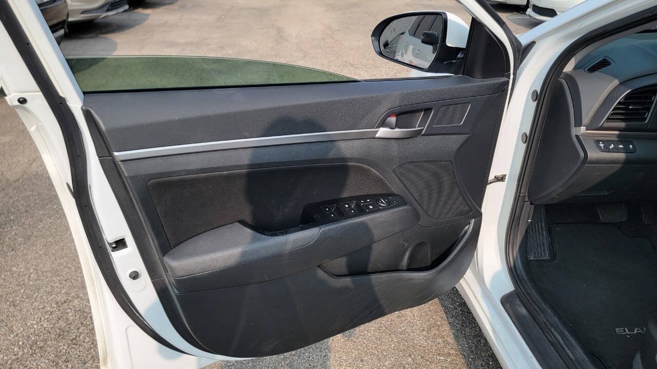 Used 2020 Hyundai Elantra Value Edition FWD image 23