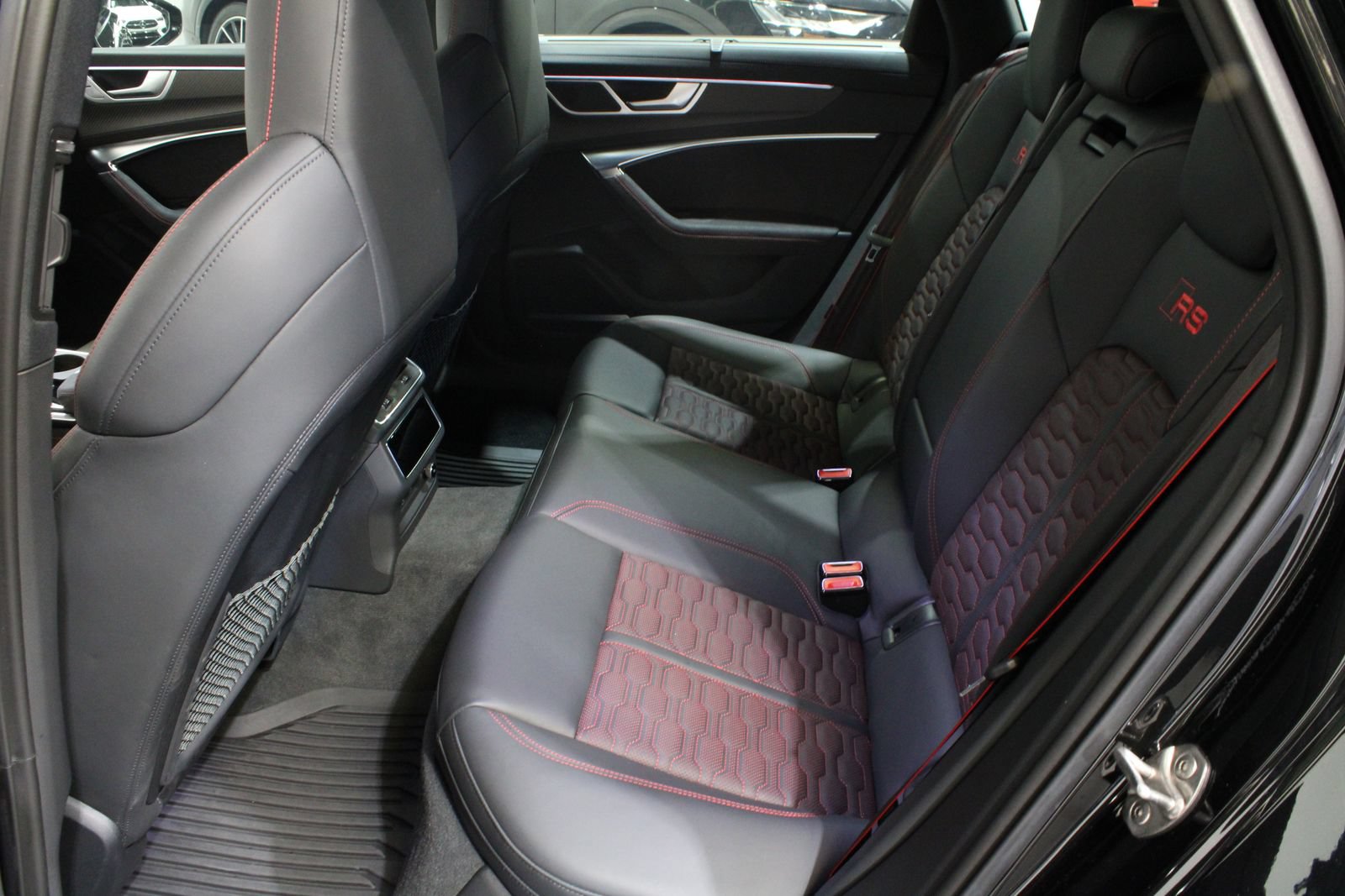 Used 2025 Audi RS 6 performance AWD/4WD image 17