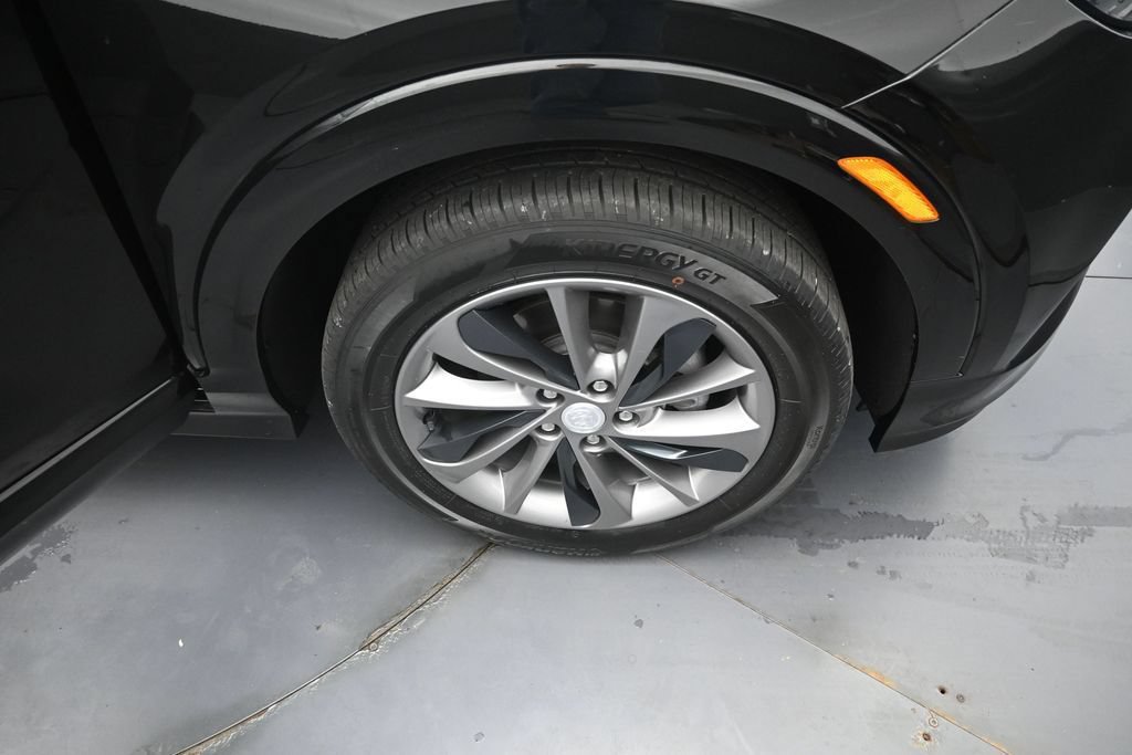 Used 2023 Buick Encore GX Select w/ Sport Touring Package FWD image 32