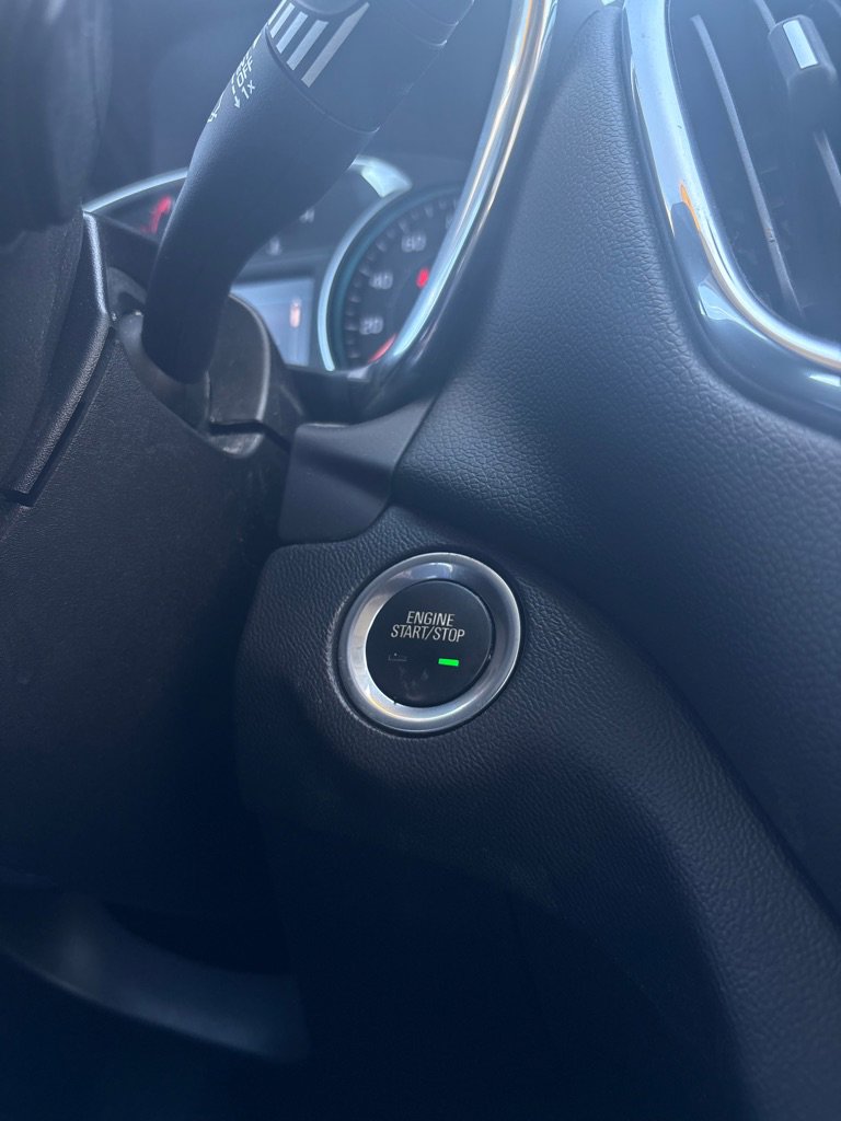 Used 2019 Chevrolet Equinox LT AWD/4WD image 17