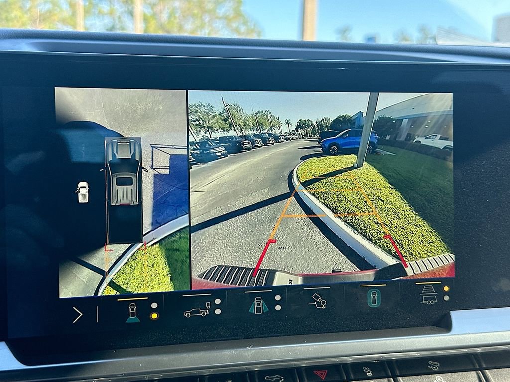 Certified 2024 Chevrolet Silverado 2500 High Country w/ Technology Package image 14