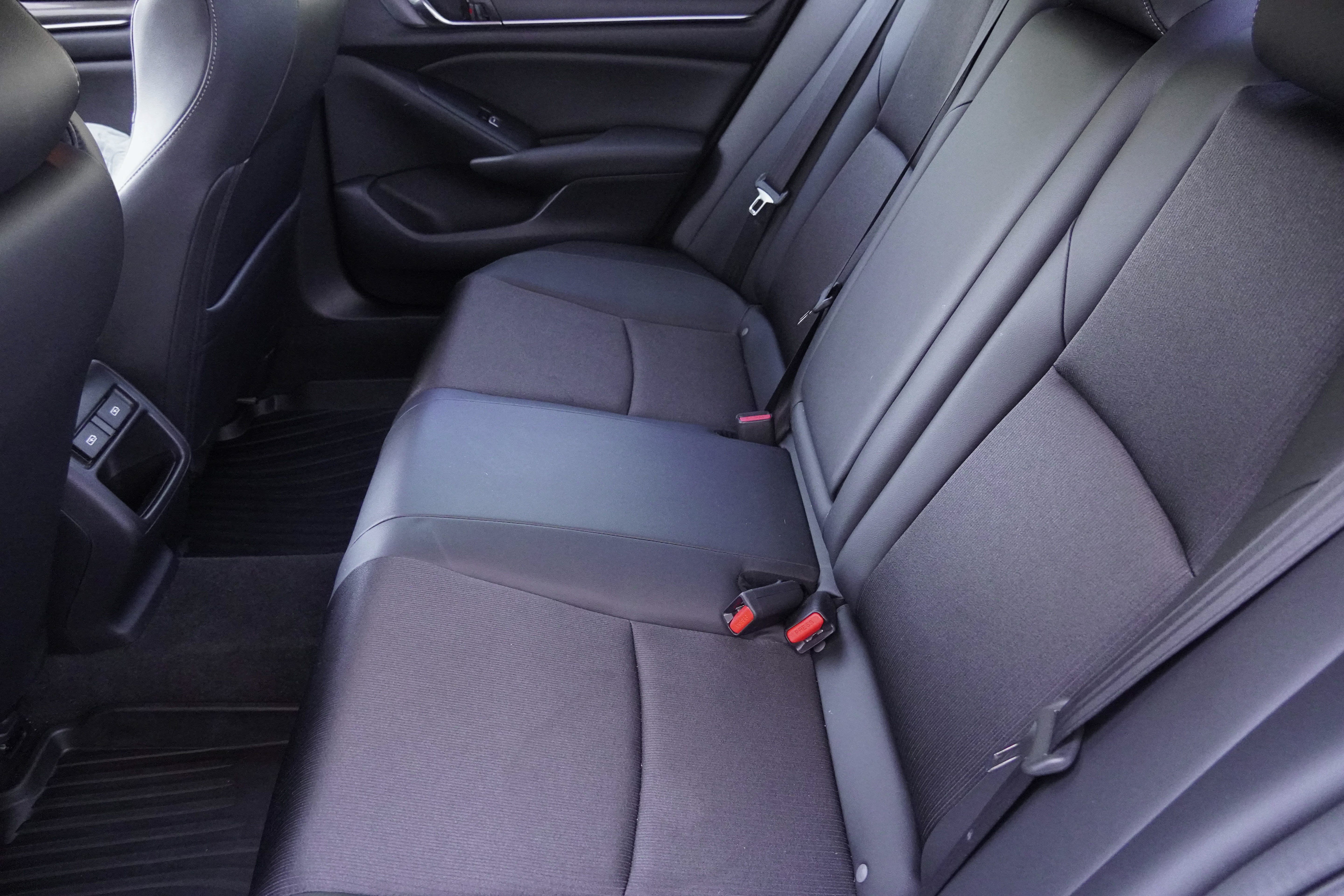 Used 2022 Honda Accord Sport image 32