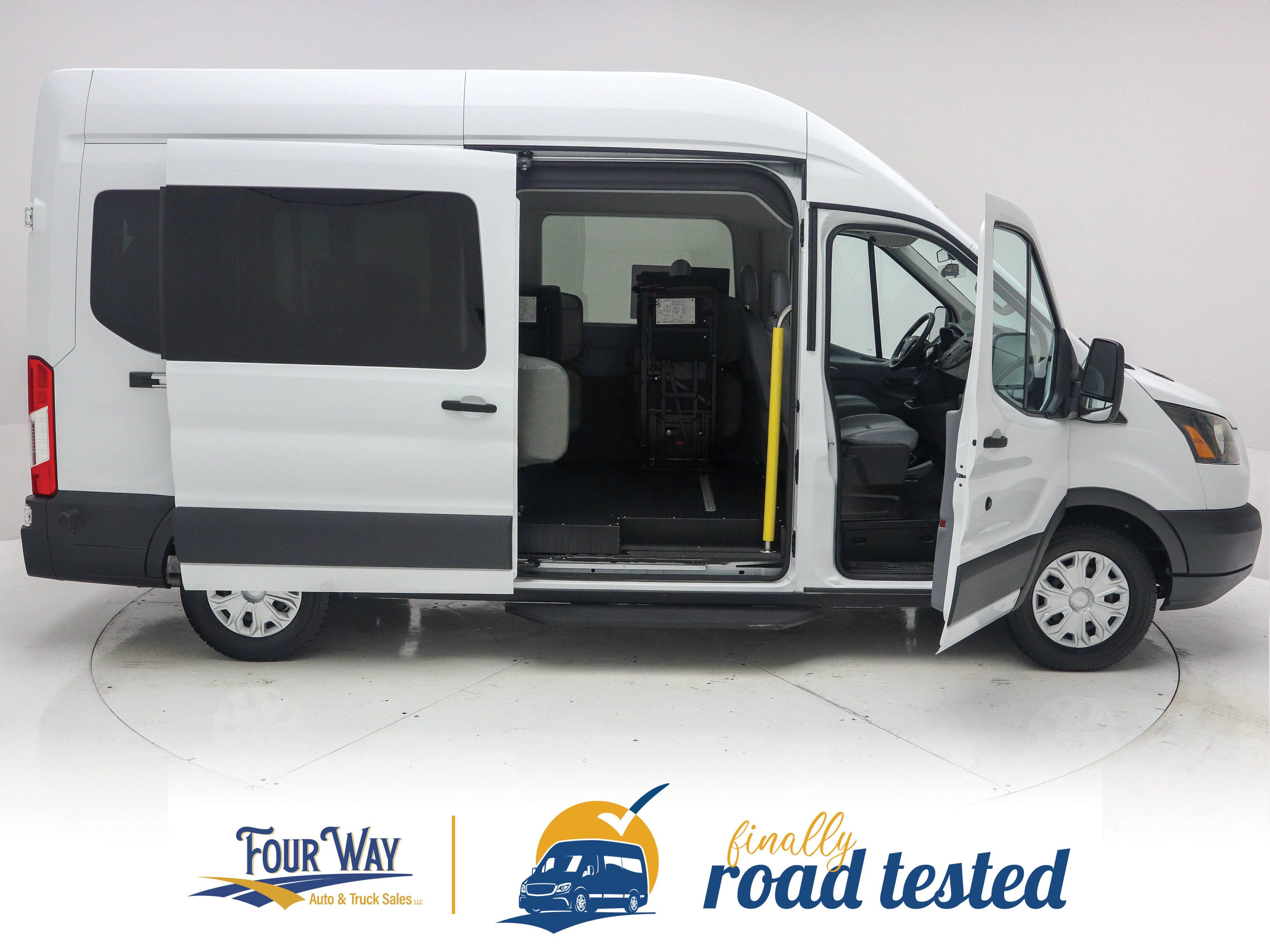 Used 2017 Ford Transit 350 XL RWD image 5