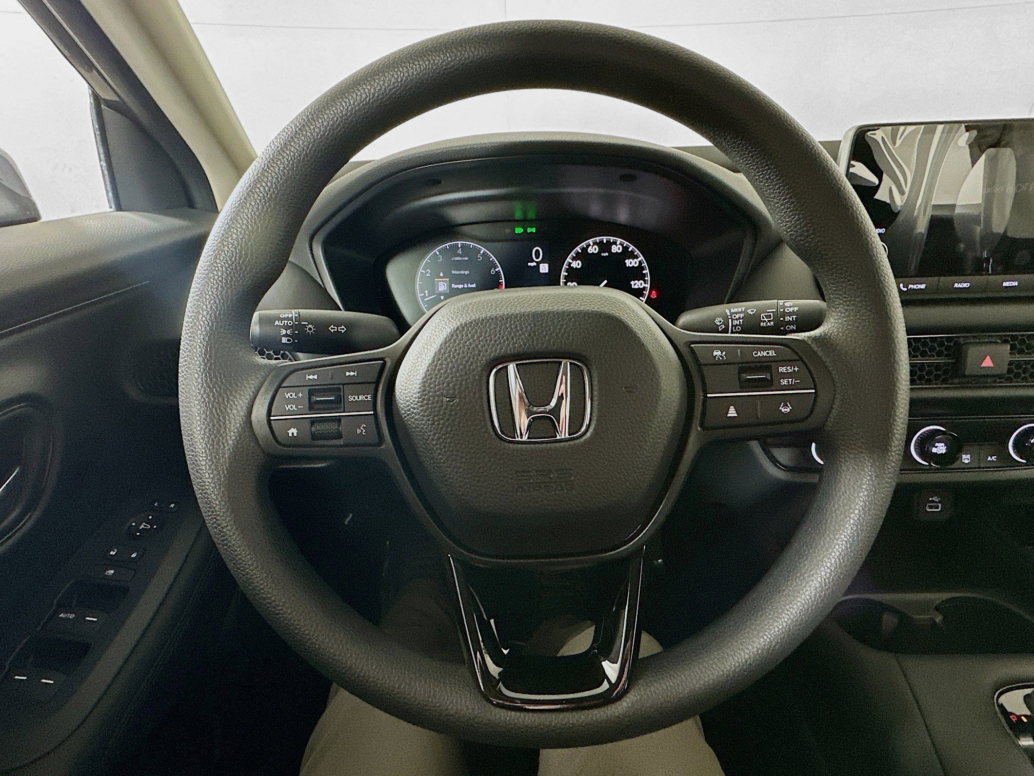 Certified 2025 Honda HR-V LX image 11