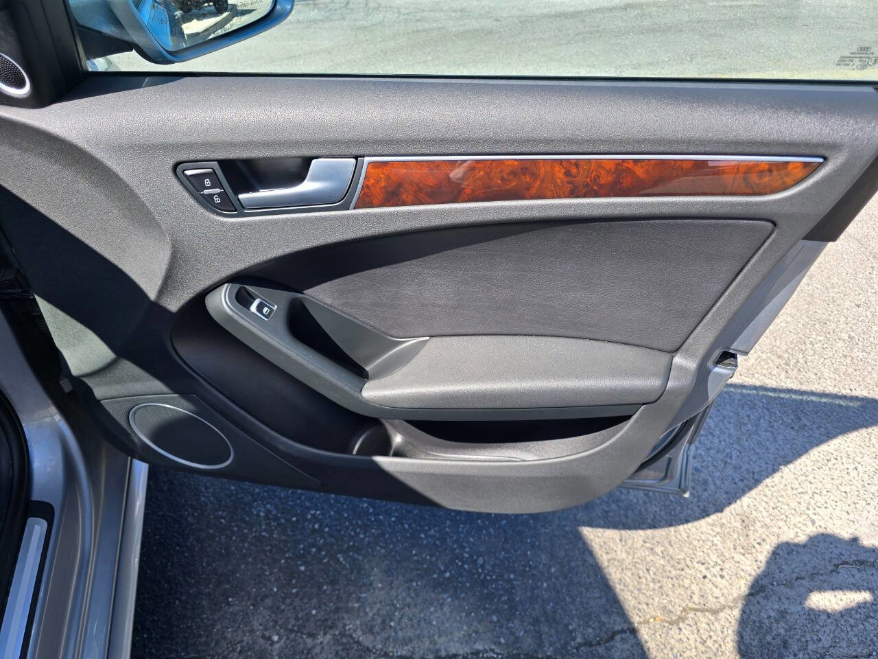 Used 2015 Audi A4 2.0T Premium Plus w/ Technology Package image 30