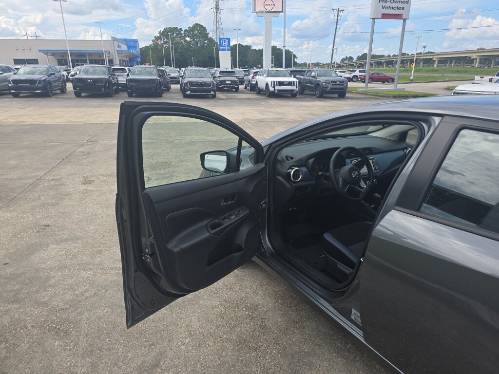 Used 2025 Nissan Versa SV w/ Trunk Package FWD image 12