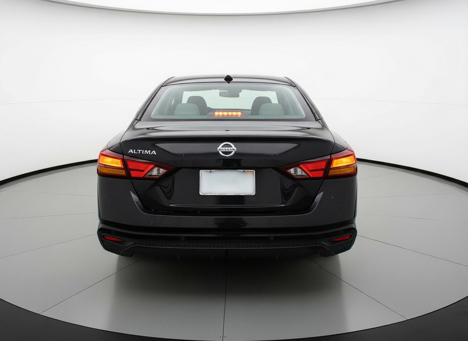 Used 2025 Nissan Altima 2.5 SV FWD image 7