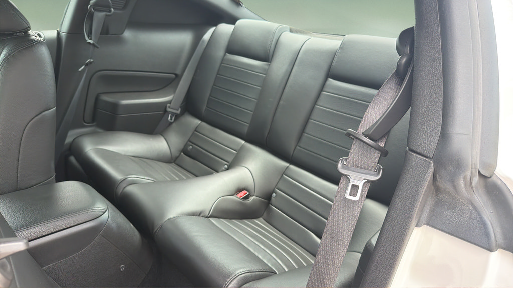 Used 2009 Ford Mustang Shelby GT500 RWD image 14