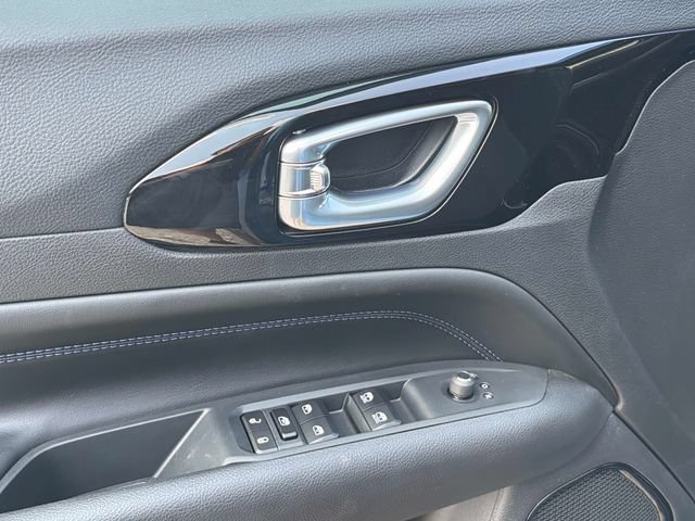 New 2026 Jeep Compass Latitude AWD/4WD image 18