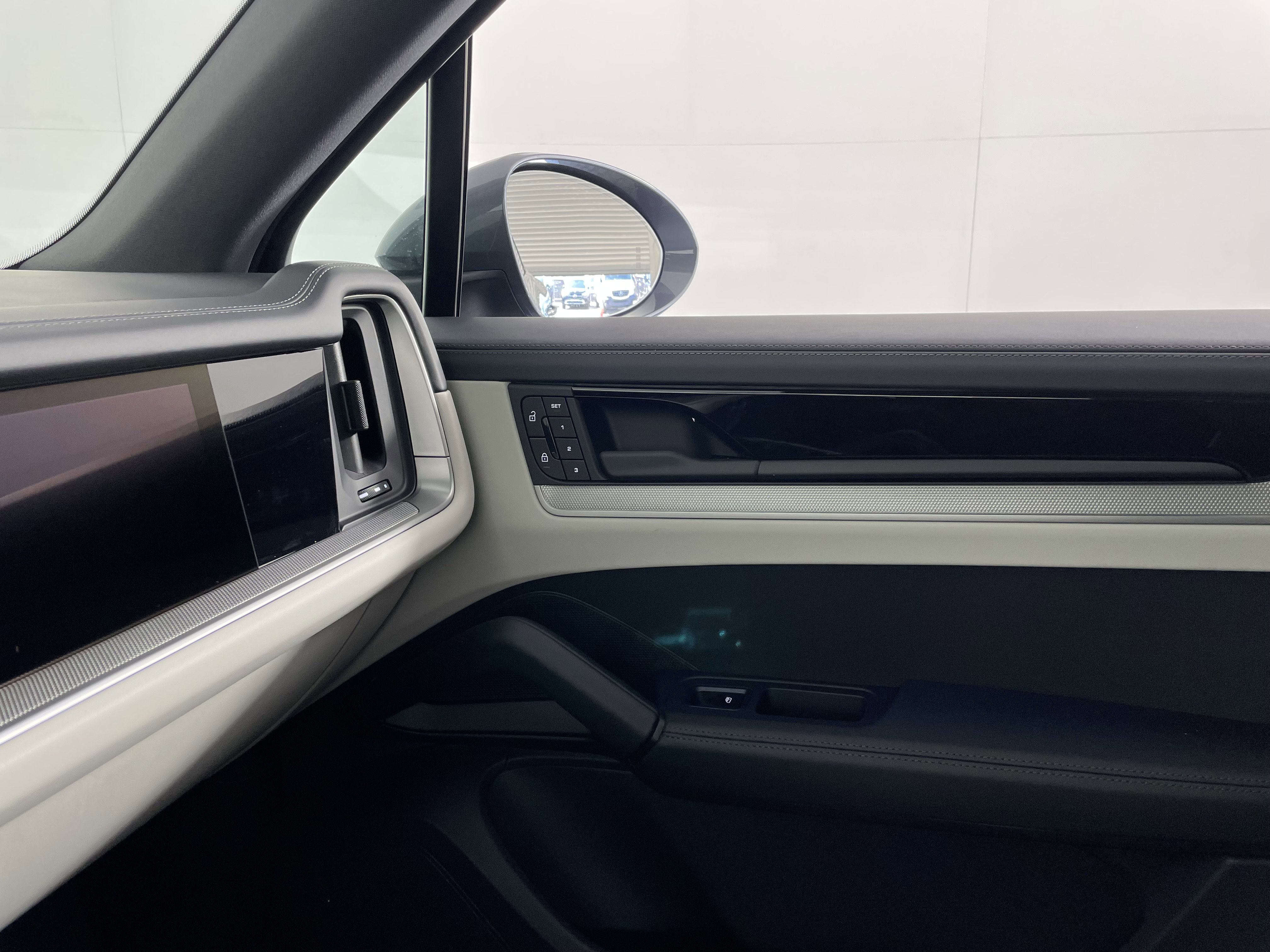 New 2026 Porsche Cayenne image 14