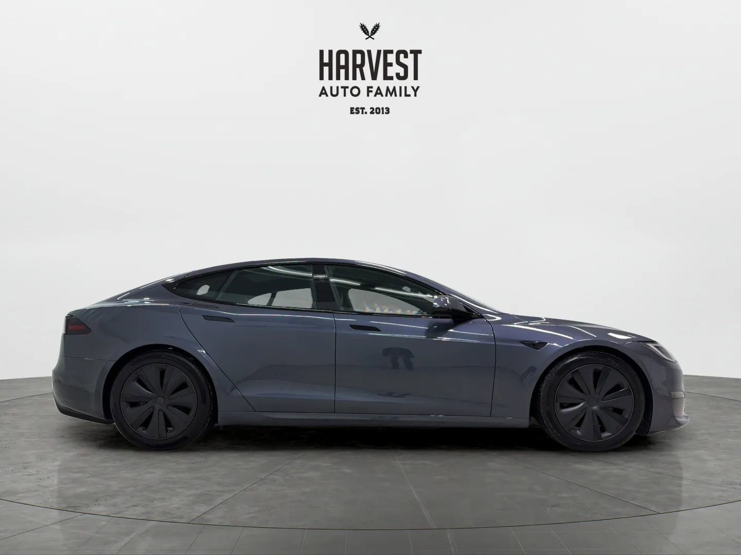 Used 2023 Tesla Model S Standard Range image 8