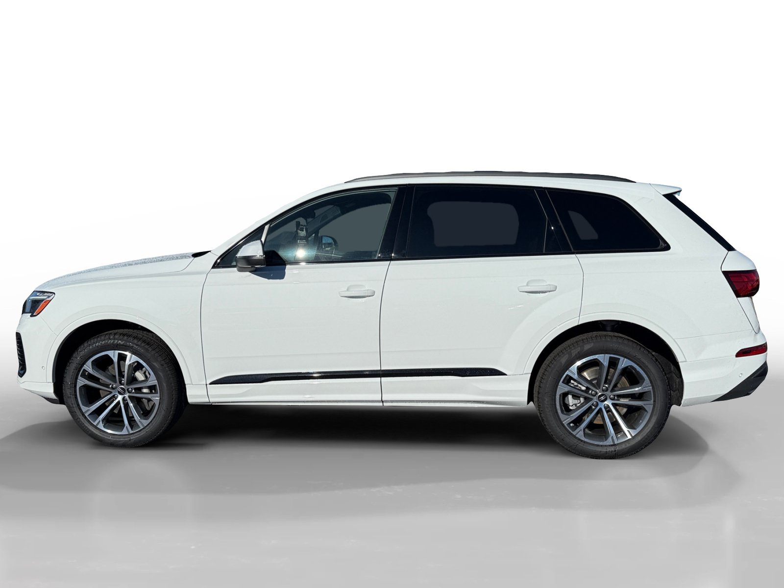 Certified 2026 Audi Q7 2.0T Premium Plus w/ Premium Plus Package AWD/4WD image 2