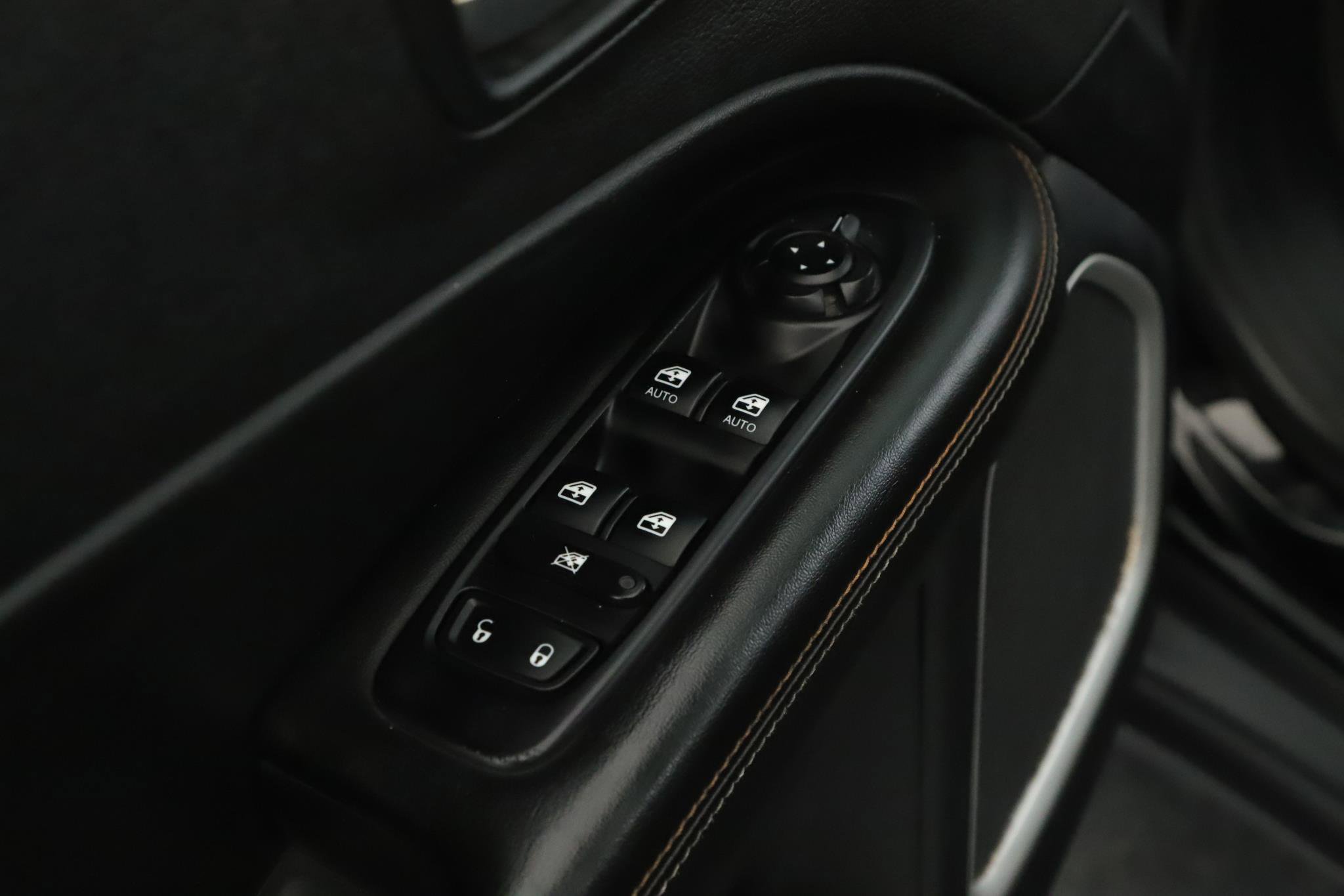 Used 2019 Jeep Compass Latitude w/ Popular Equipment Group image 7