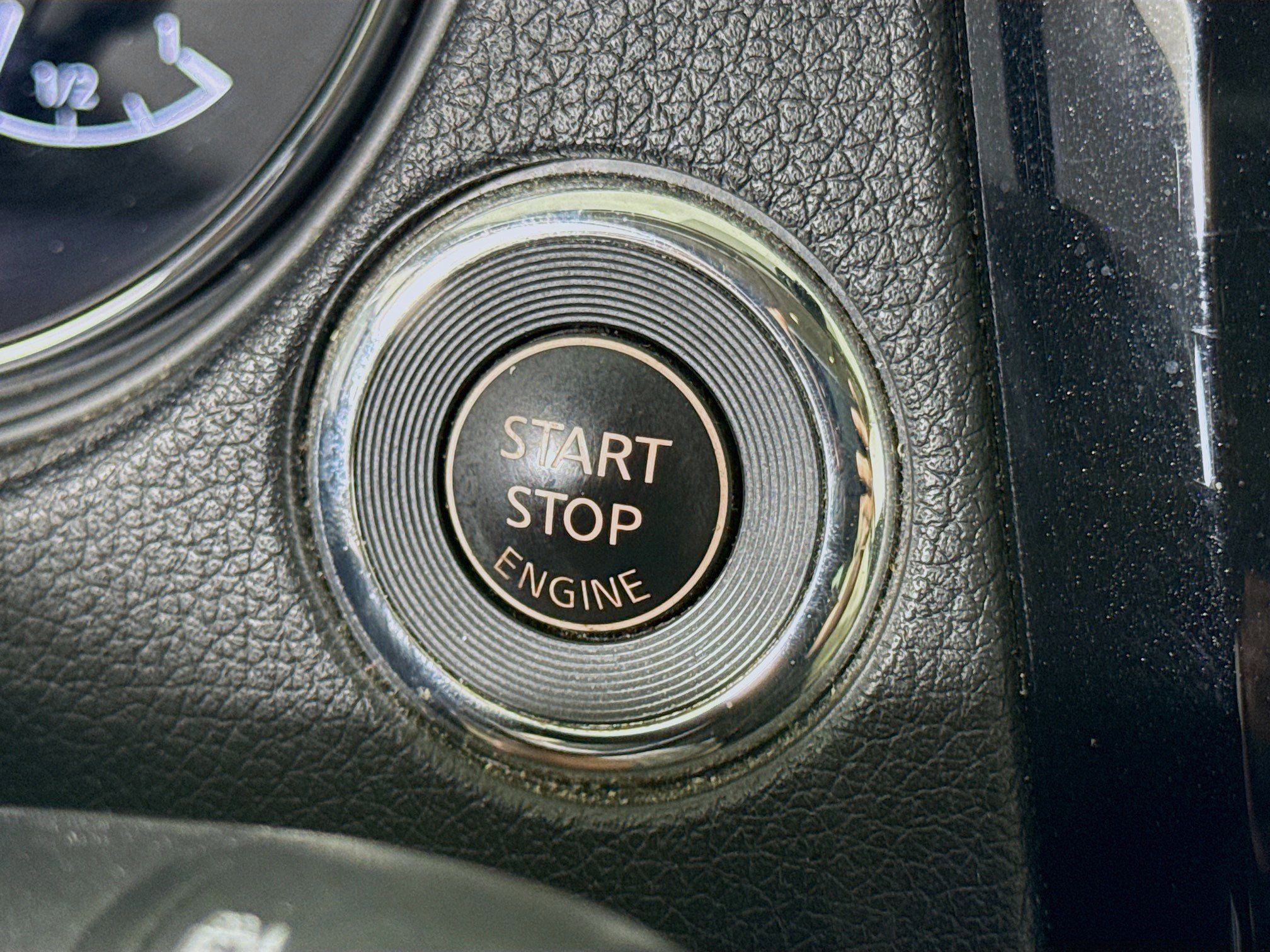 Used 2019 Nissan Rogue SV image 21