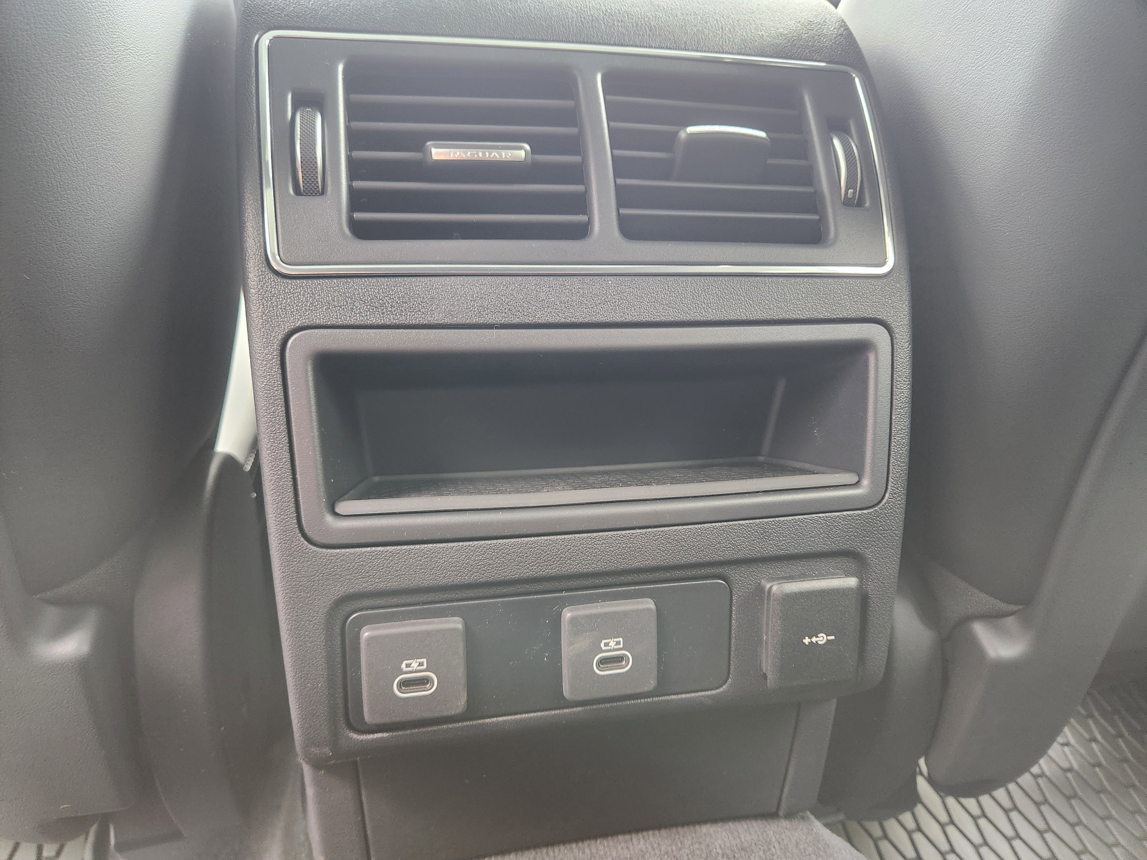 New 2026 Jaguar F-PACE R-Dynamic S image 20