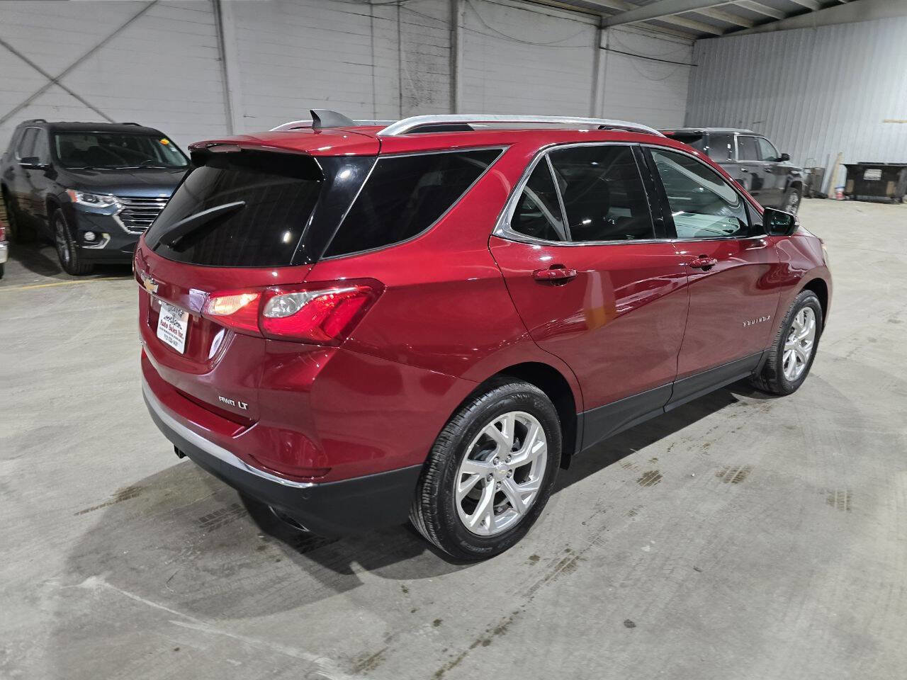 Used 2018 Chevrolet Equinox LT w/ Sun & Infotainment Package AWD/4WD image 12