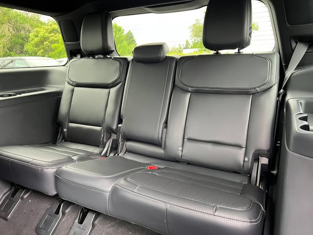 New 2026 Ford Expedition Platinum w/ Stealth Performance Package AWD/4WD image 7