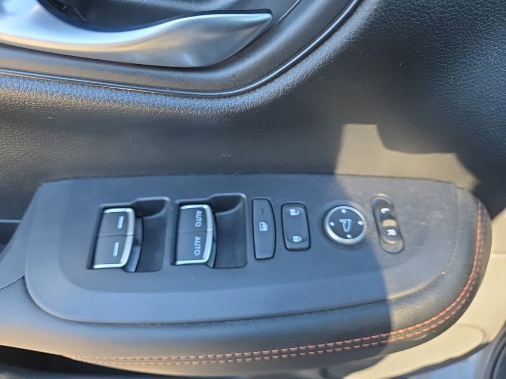 Used 2024 Honda HR-V Sport image 12