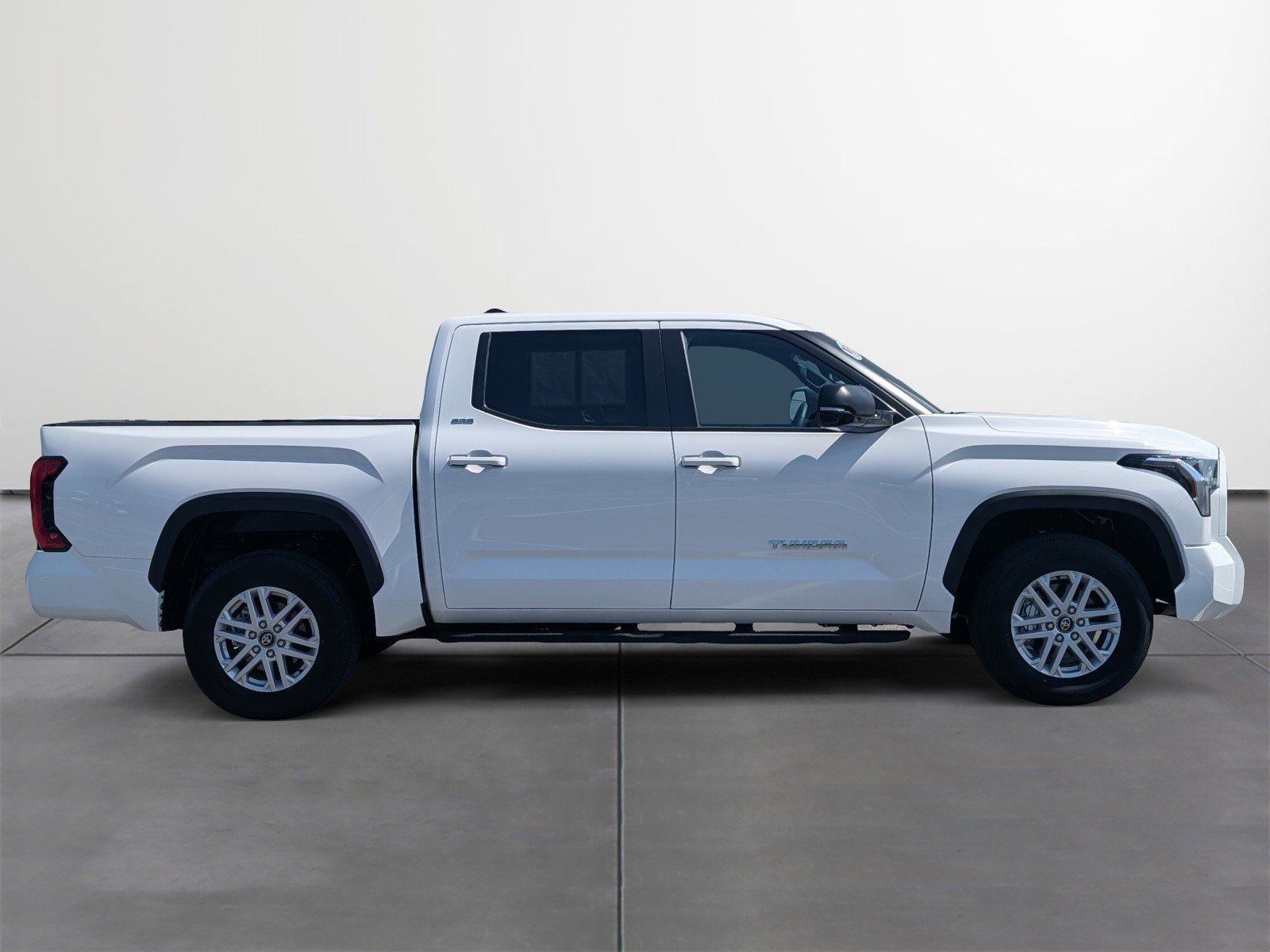 Certified 2025 Toyota Tundra SR5 w/ SR5 Premium Package AWD/4WD image 6