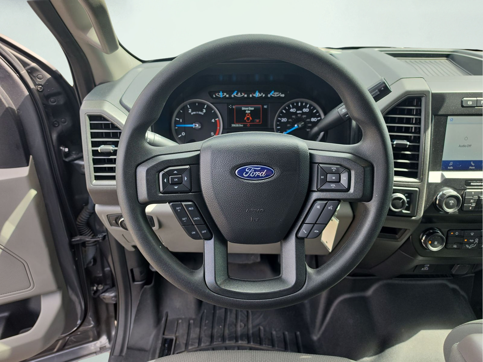 Used 2021 Ford F250 XL w/ STX Appearance Package AWD/4WD image 12