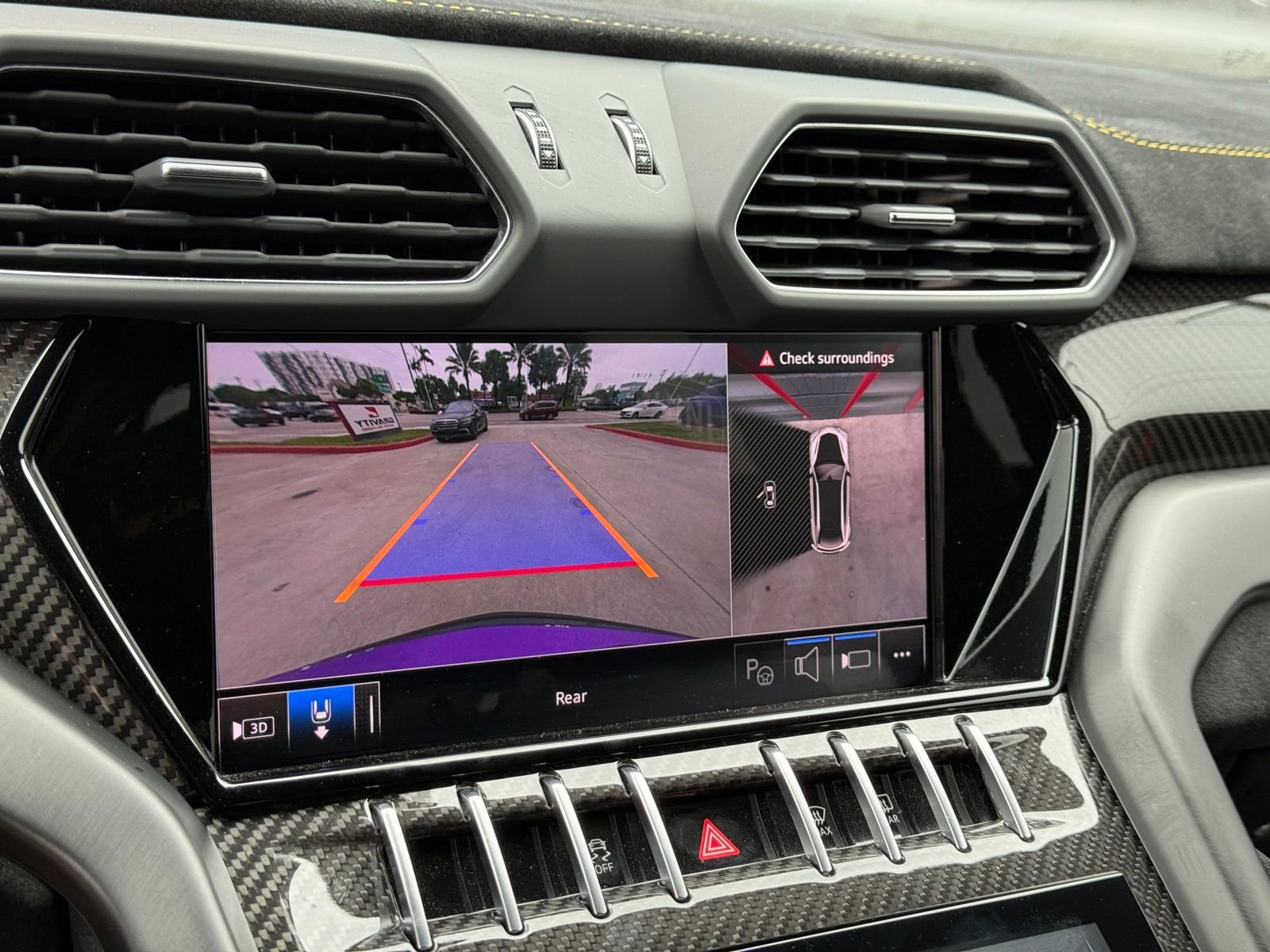 Used 2024 Lamborghini Urus Performante image 16