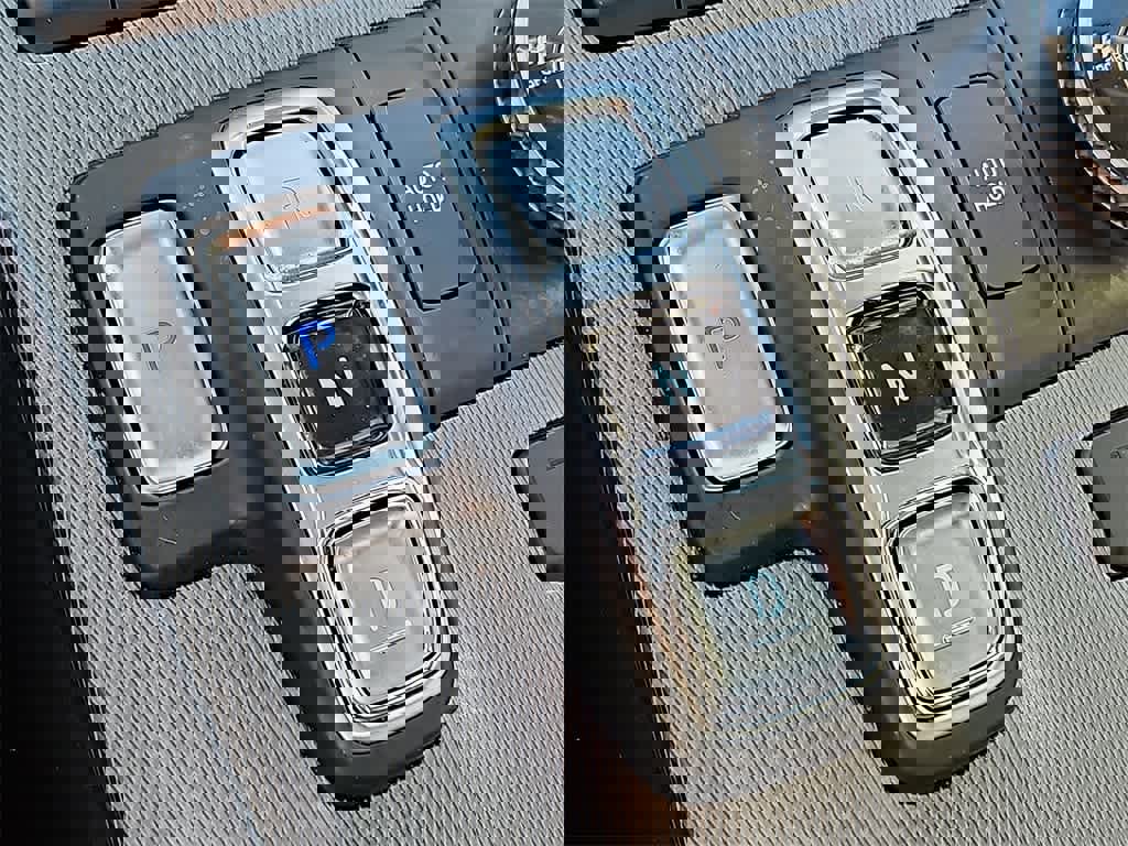 Used 2021 Hyundai Palisade SEL w/ Premium Package image 16