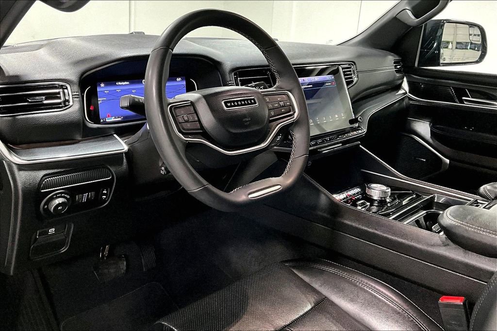 Used 2023 Jeep Wagoneer 4WD w/ Convenience Group I image 16