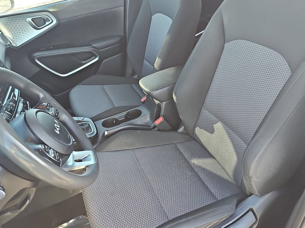Used 2024 Kia Soul LX w/ Option Group 015 FWD image 14