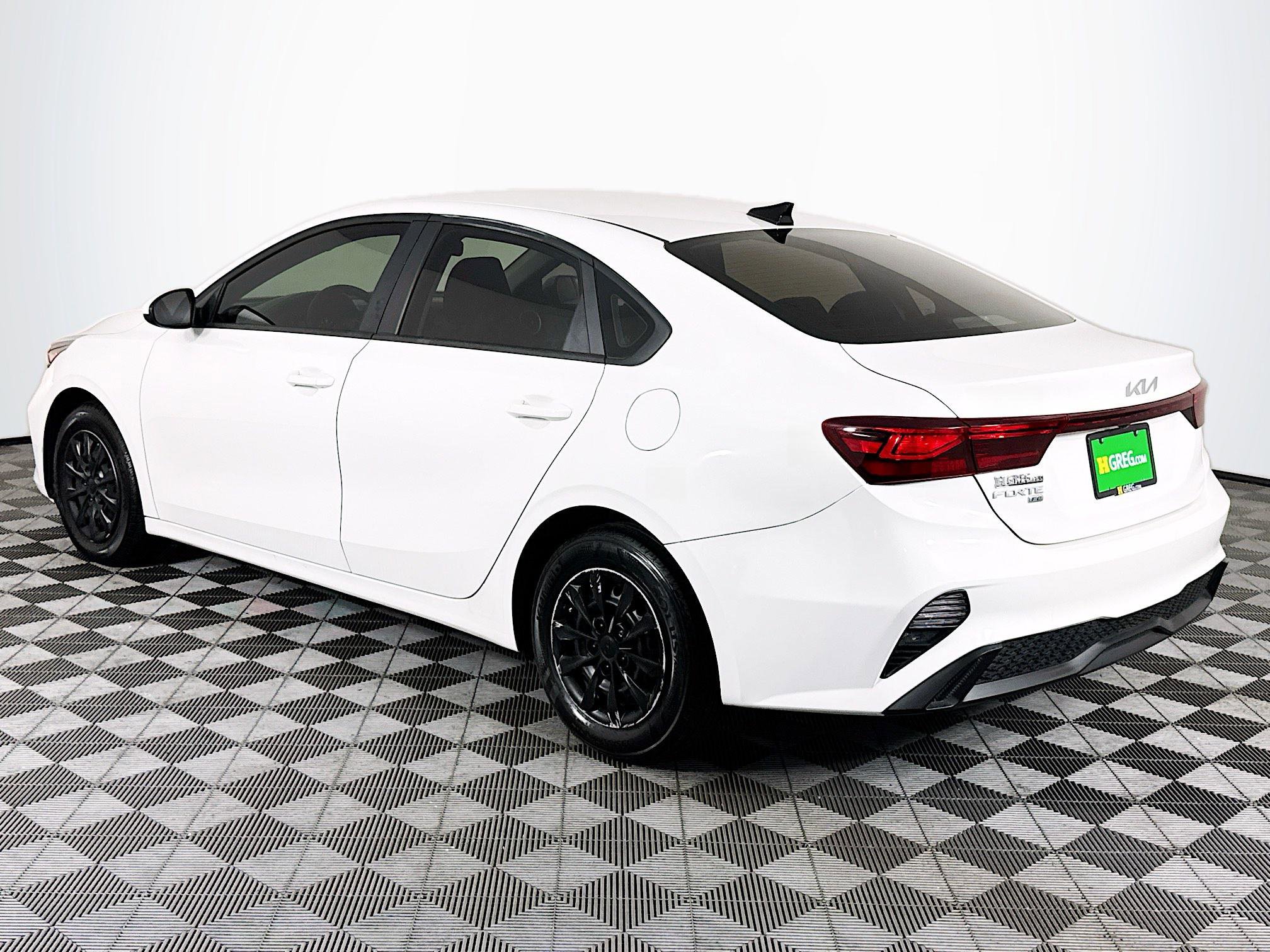 Used 2024 Kia Forte LX FWD image 6
