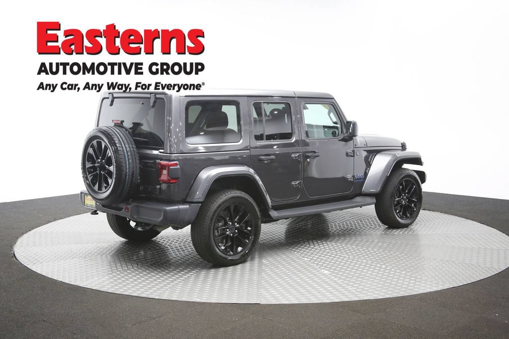 Used 2025 Jeep Wrangler Unlimited Sahara AWD/4WD image 37