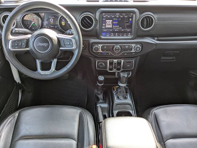 Used 2023 Jeep Wrangler Unlimited Sahara AWD/4WD image 15