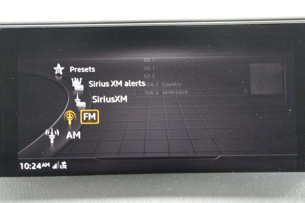 Used 2017 Audi Q7 3.0T Premium Plus image 32