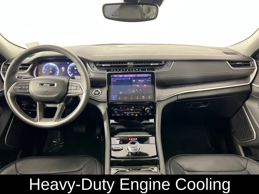 Used 2023 Jeep Grand Cherokee L Limited w/ Black Appearance Package image 14