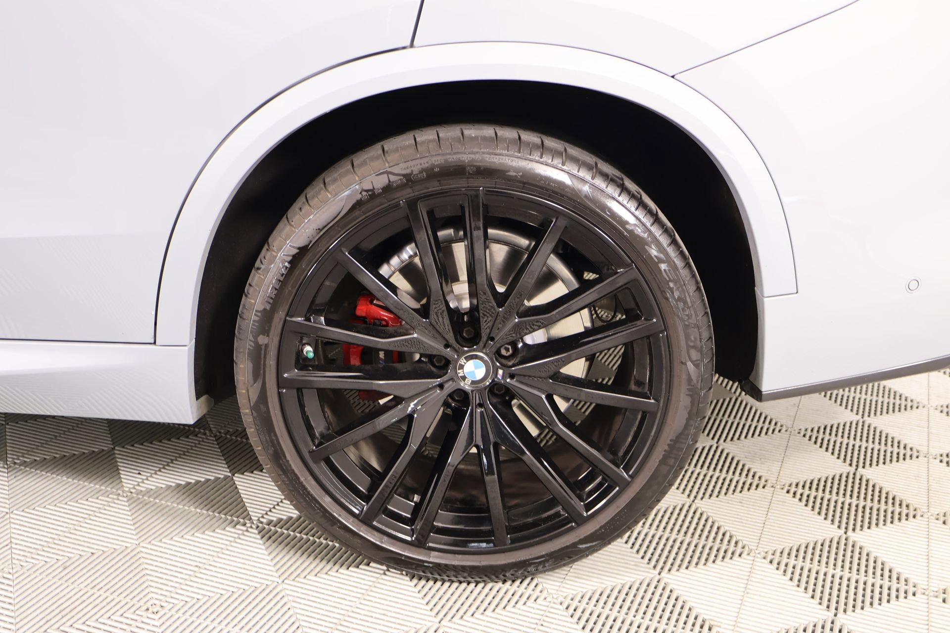 Used 2025 BMW X5 M60i AWD/4WD image 20
