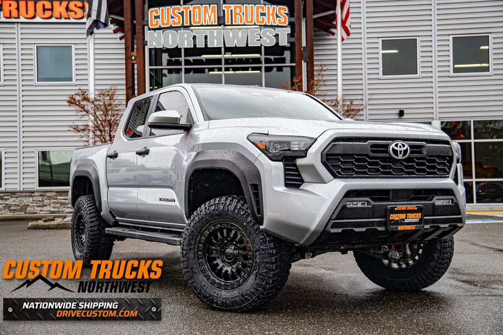 Used 2025 Toyota Tacoma TRD Off-Road image 1