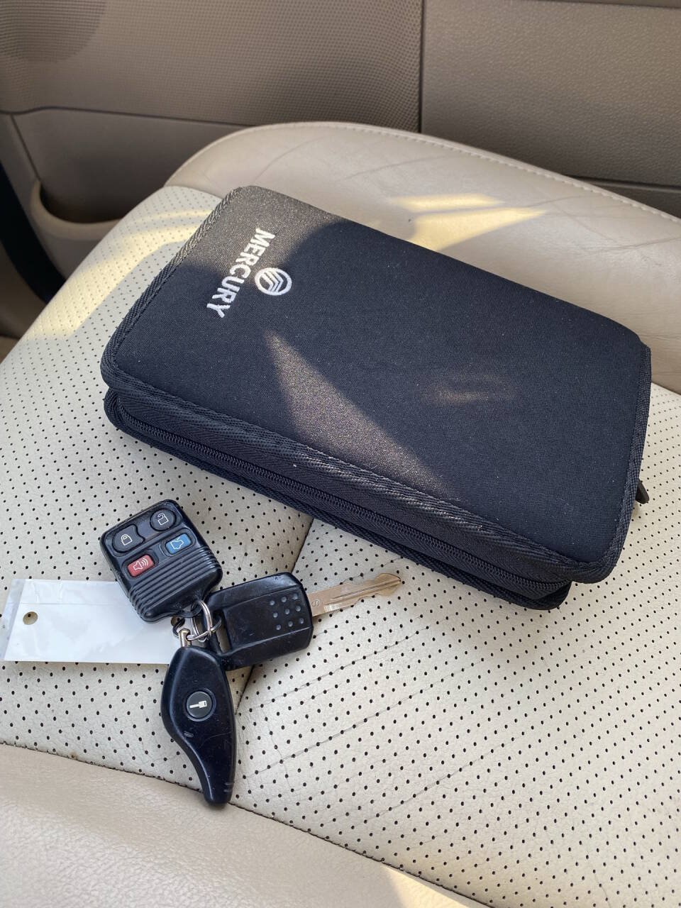 Used 2010 Mercury Mountaineer Premier AWD/4WD image 17