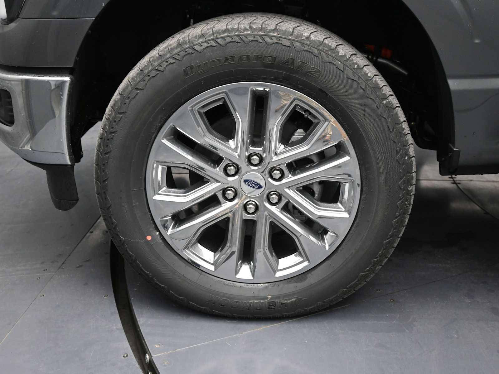 New 2025 Ford F150 Lariat w/ Equipment Group 502A High image 12