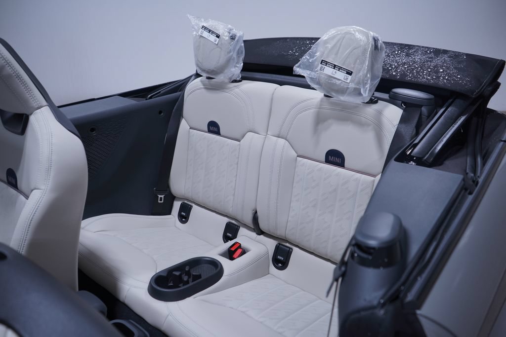 Used 2026 MINI Cooper S FWD image 7