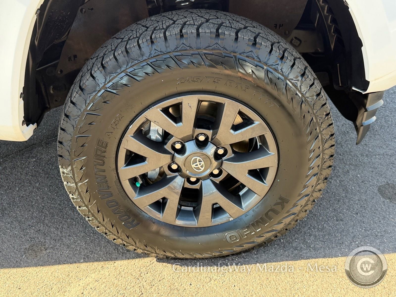 Used 2022 Toyota Tacoma SR5 w/ Technology Package image 10