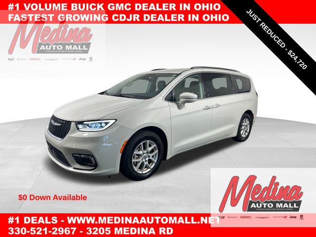 Used 2021 Chrysler Pacifica Touring-L image 1