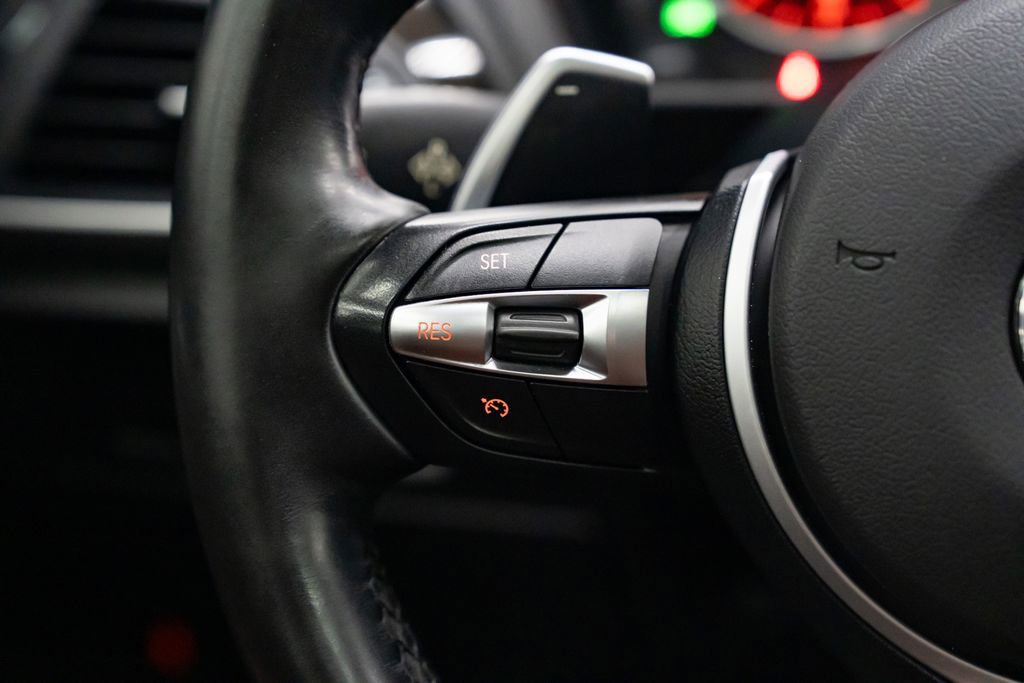 Used 2015 BMW M235i xDrive Coupe image 16